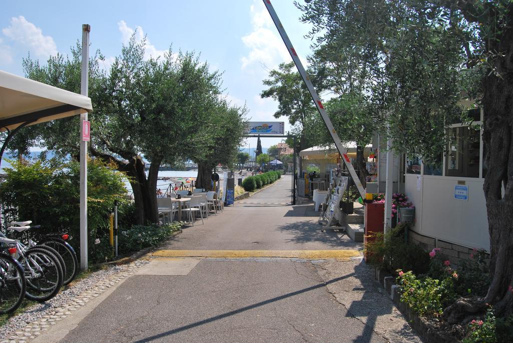 Camping Porto Srl Hotell Moniga del Garda Eksteriør bilde